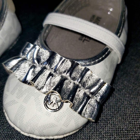 Michael Kors Baby Ballerina Shoes - Picture 8 of 15